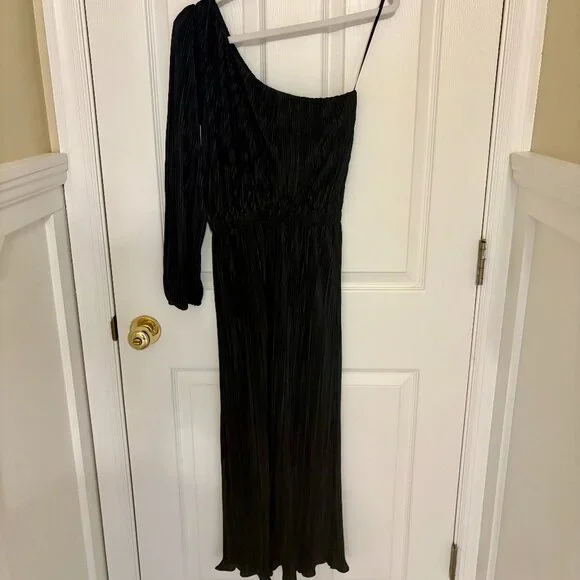 Petal & Pup One Shoulder Pleated Midi Dress - Black - X-Small - Picture 7 of 10